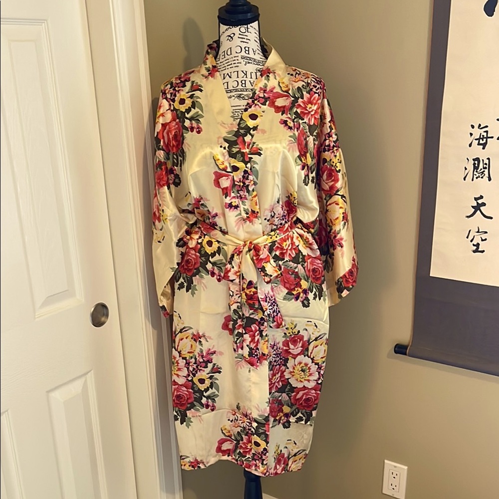 Floral Kimono Robe, size XL